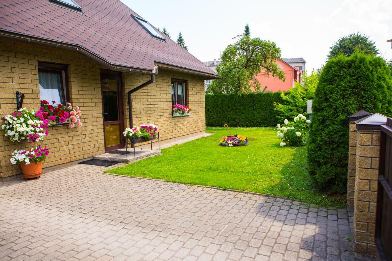 Guests House "Like Home" Sigulda Eksteriør bilde