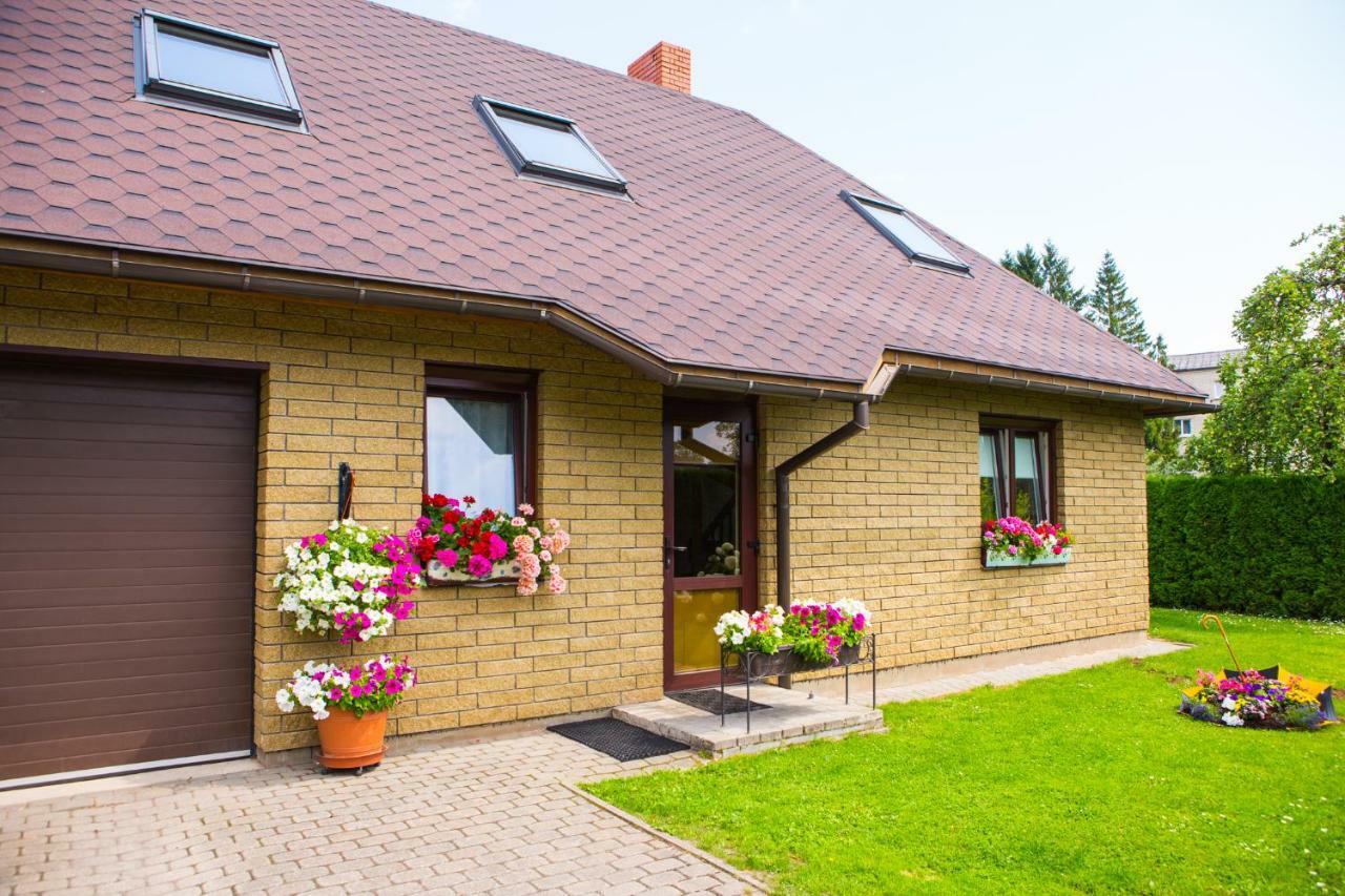 Guests House "Like Home" Sigulda Eksteriør bilde